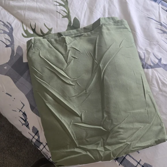 Queen Green Bed Skirt - Picture 2 of 2